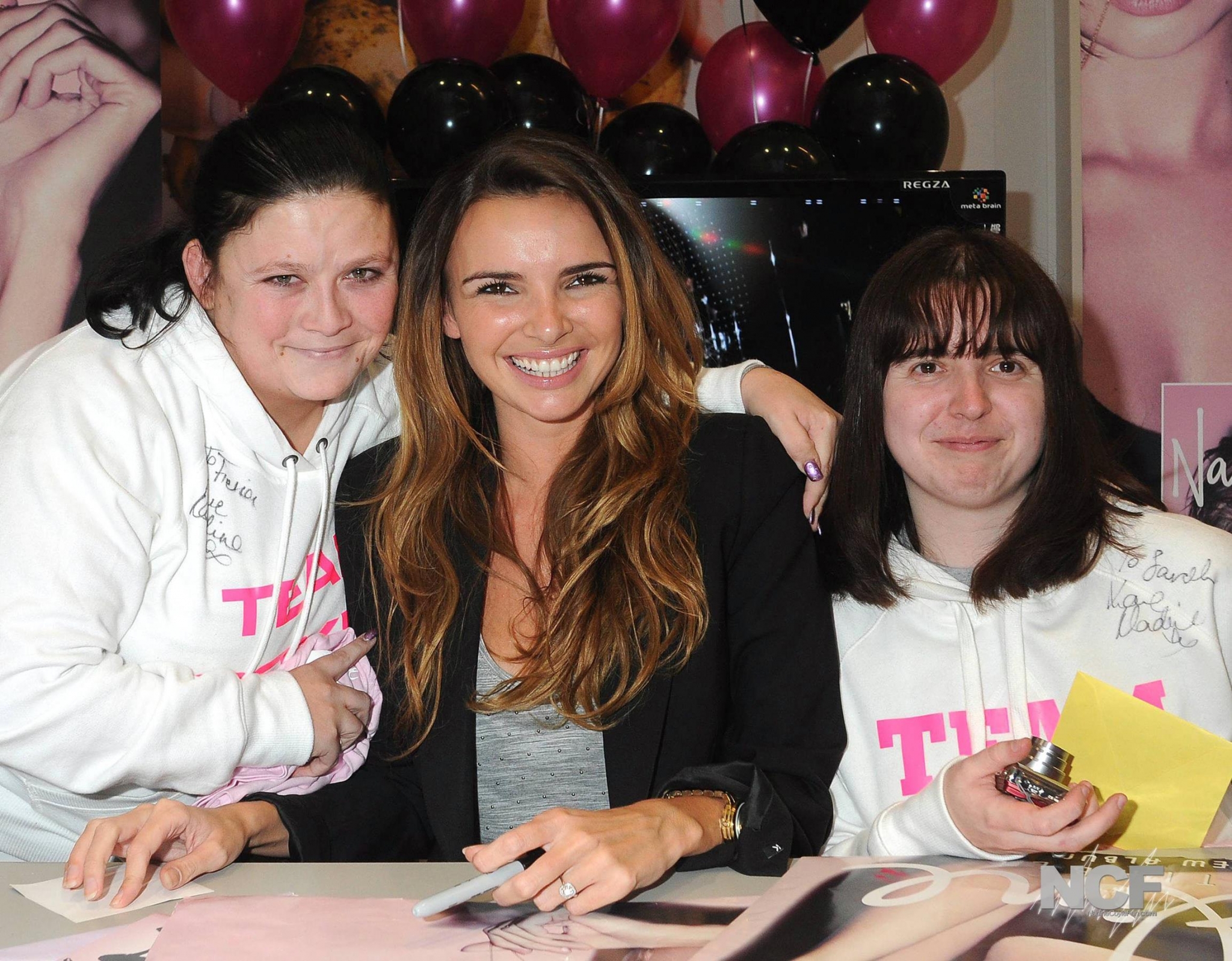 November 5th Insatiable Signing 0323132842657 00 001 Nadine Coyle UK